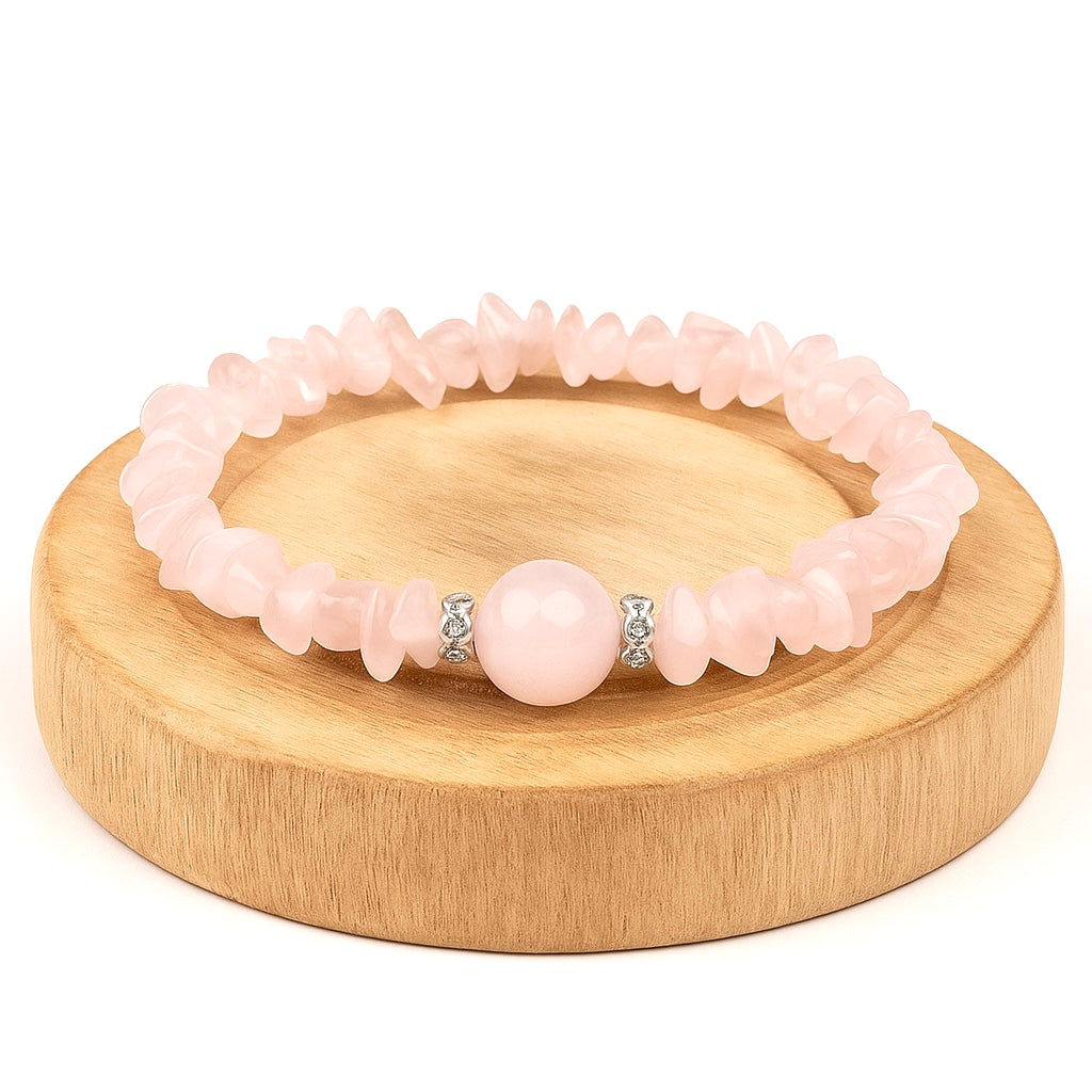 Elastic chips bracelet with pink quartz stone flakes - central round stone