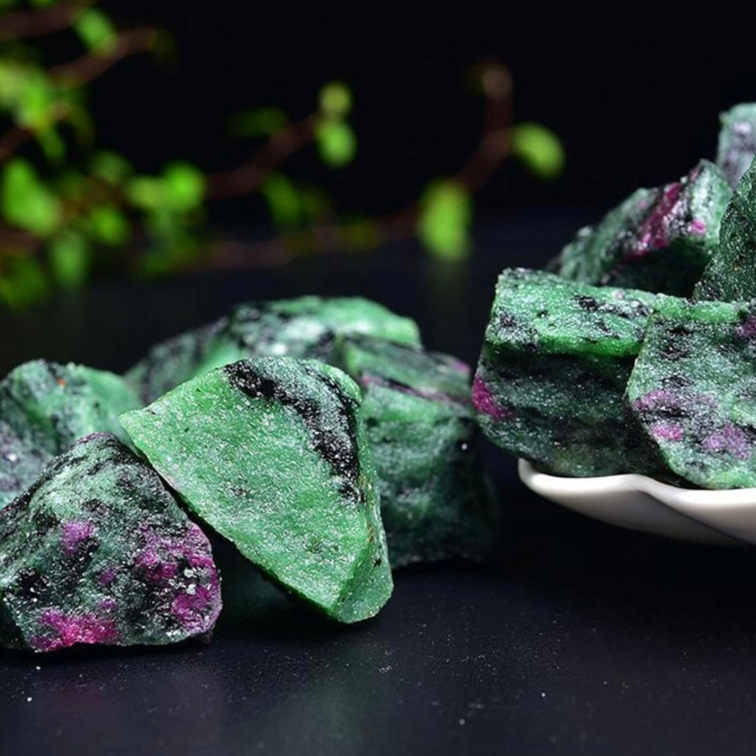 Rubino Zoisite origin Tanzania - positive energy, self -esteem and inner evolution