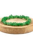 Elastic chips bracelet with green adventurine stone flakes