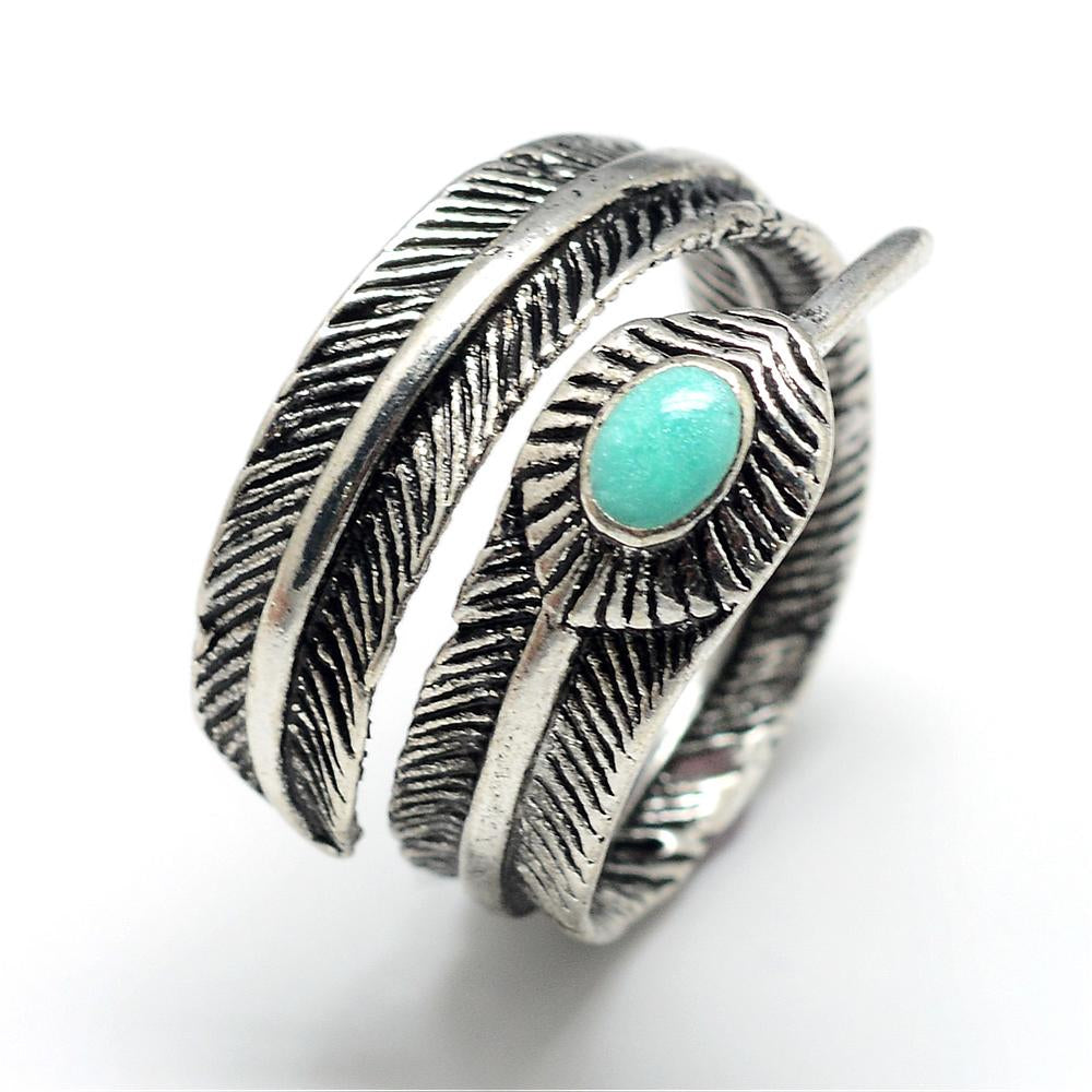 Vintage style leaf ring - adjustable