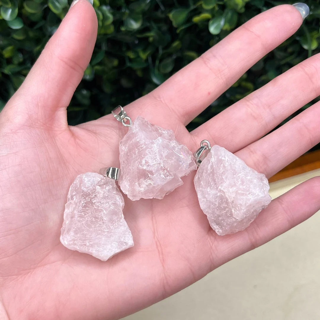 Rose rose quartz pendant - Love and positivity