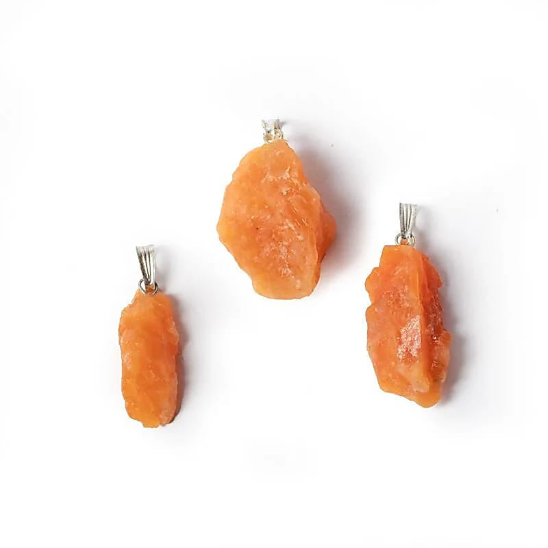 Ciondolo in Calcite arancione grezza - Equilibrio ed Energia - clorophilla-shop