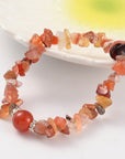 BRACCIALE CHIPS IN CORNIOLA CON PERLA CENTRALE - Vitalità, coraggio e motivazione - Clorophilla Shop