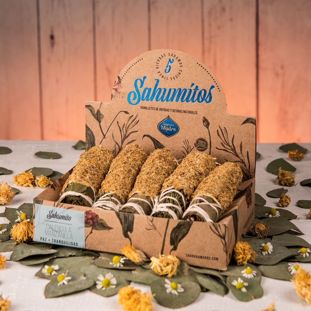 Sagrada Madre Smudge of artisan herbs - Salvia, Calendula and Chamomile