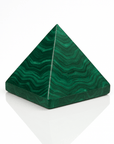 PIRAMIDE IN MALACHITE NATURALE - raffinata e protettiva - Clorophilla Shop
