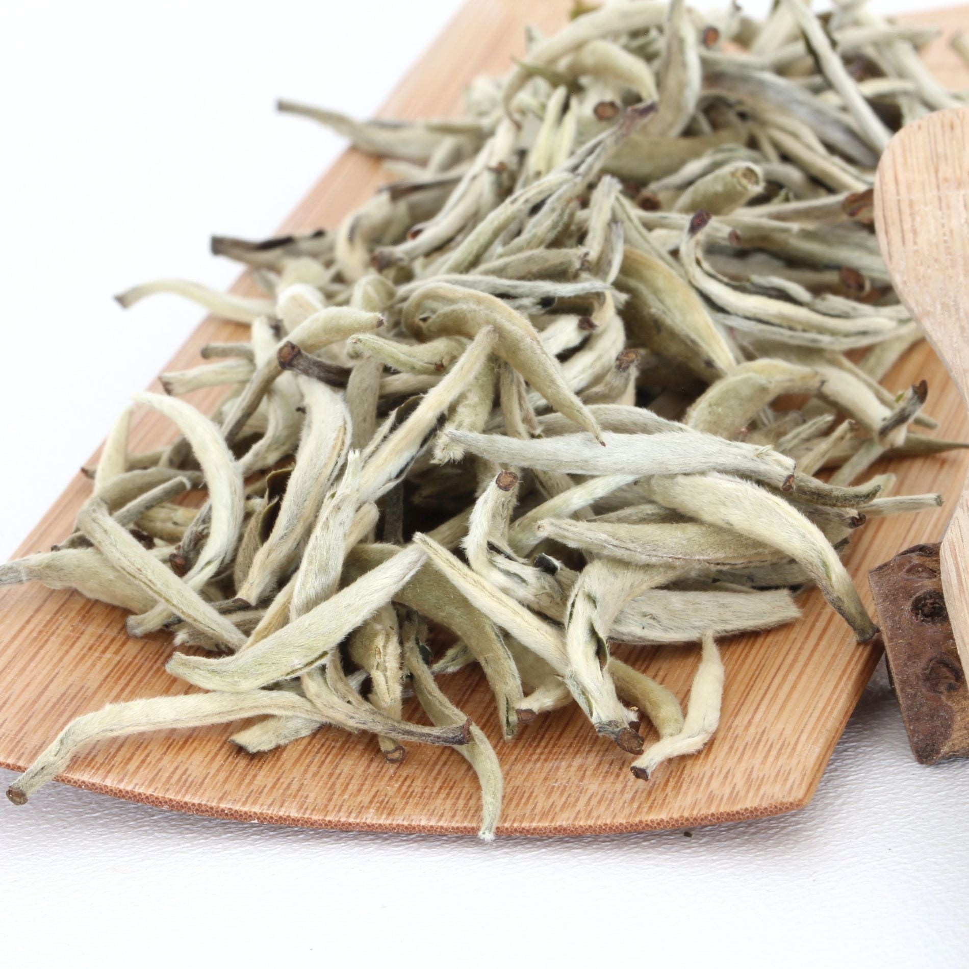 Tè Bianco Yinzhen Artigianale 100% Organico Origine Cina - 50g