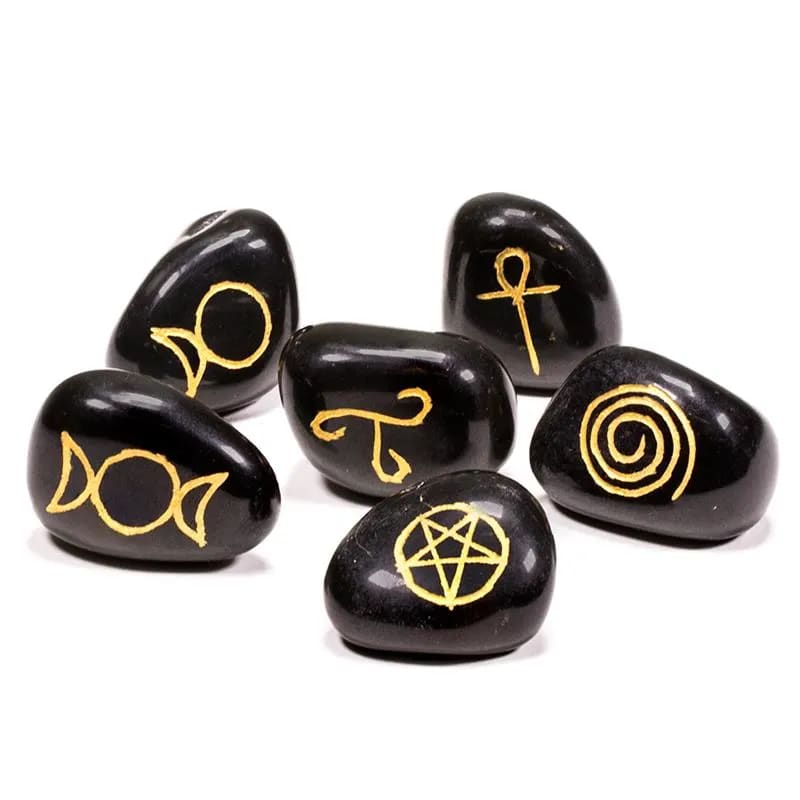 Set 6 Simboli Wicca su Pietra Agata Nera confezionate in Sacchetto di Velluto - Handmade
