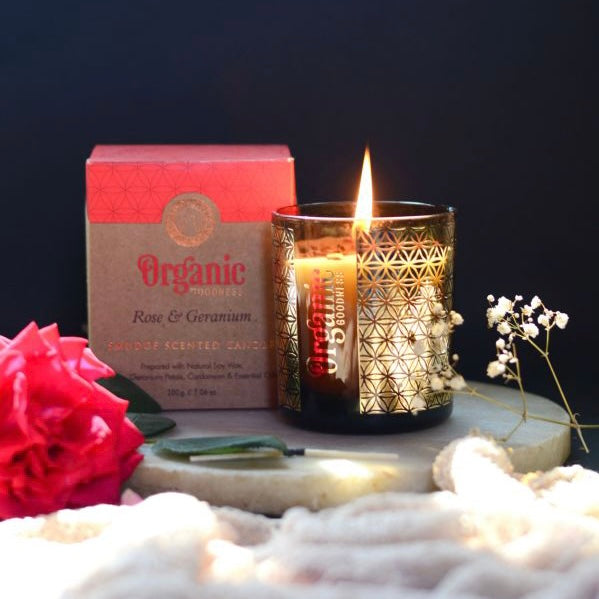 Organic Goodness Rose & Geraniium - soy wax candle with rose and geranium fragments - Smudge Scented Candle 200g