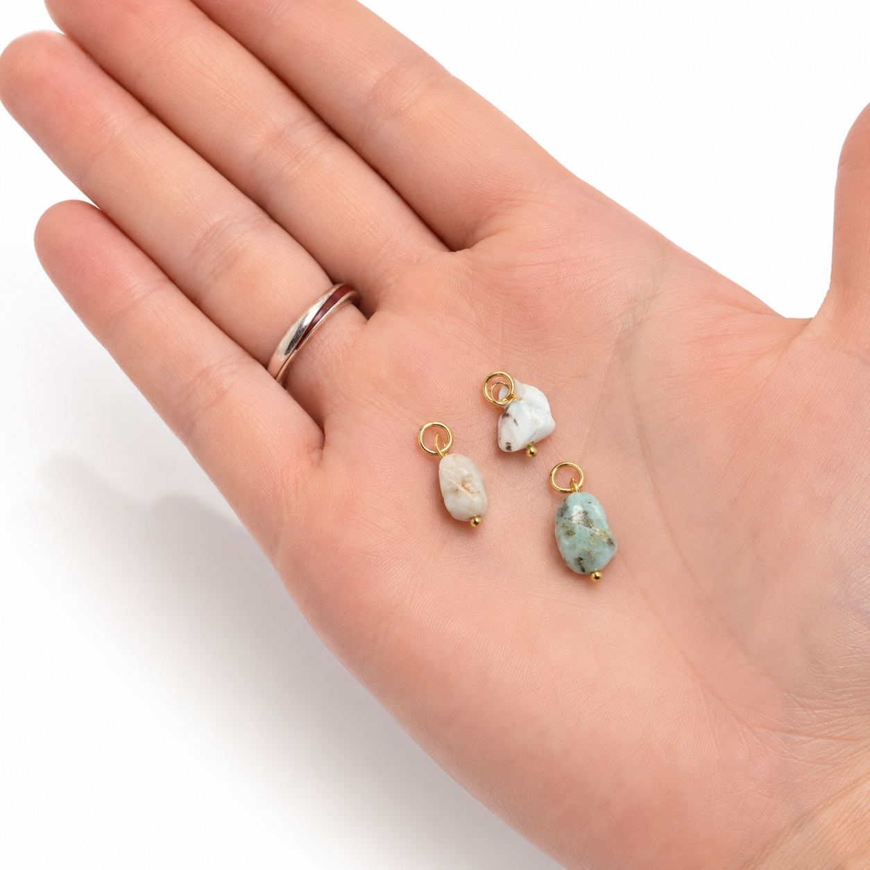 Ciondolo Mini in Pepita di Larimar Naturale - Serenità ed equilibrio