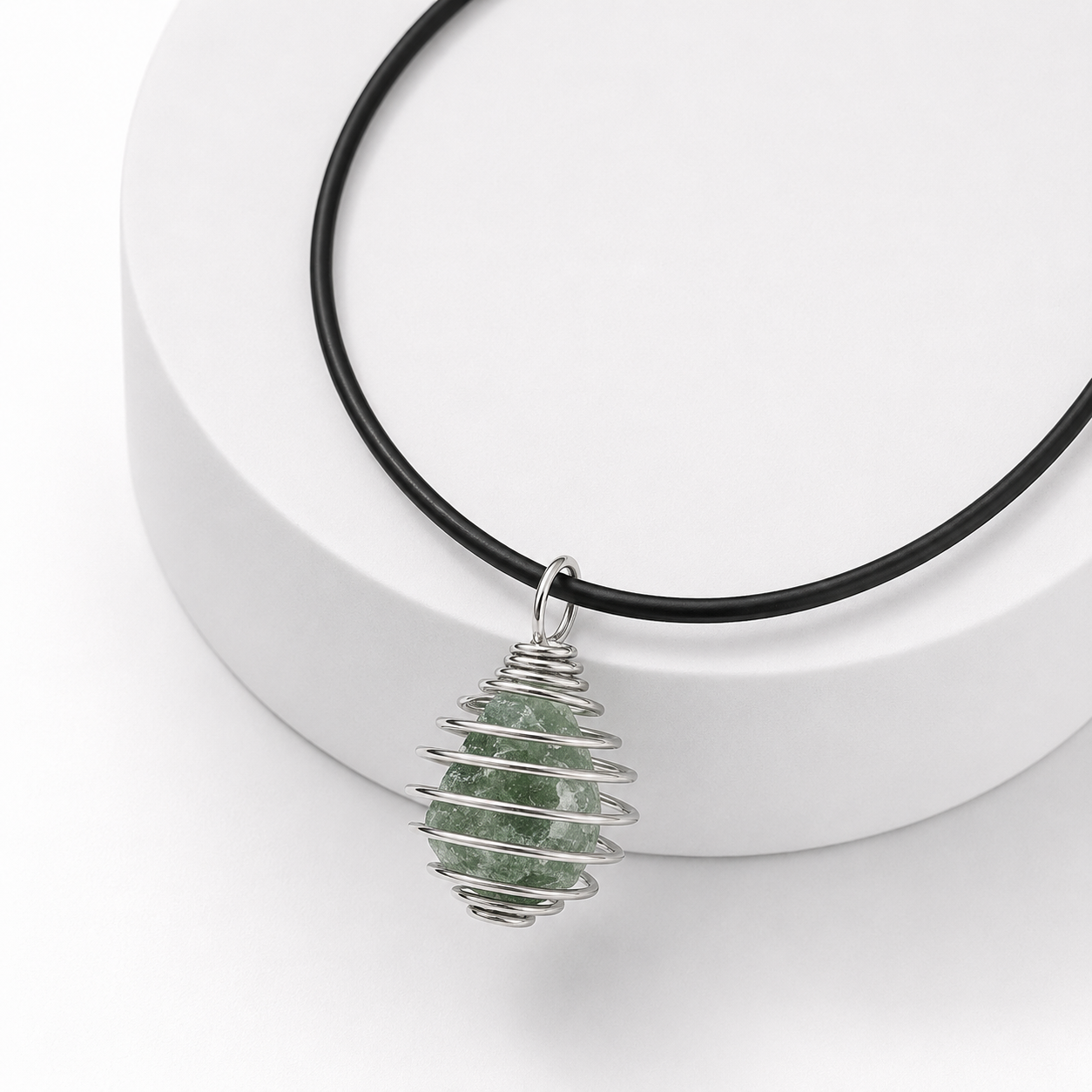 COLLANA GABBIETTA CON QUARZO VERDE - Rinnovamento e crescita personale