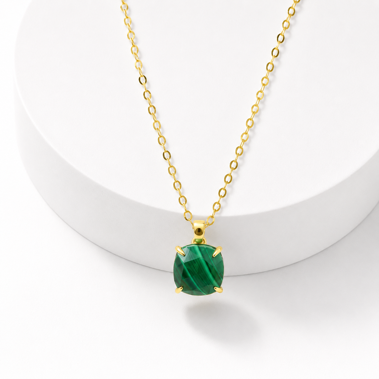COLLANA CON MALACHITE IN ARGENTO 925 PLACCATO ORO - Trasformazione ed equilibrio
