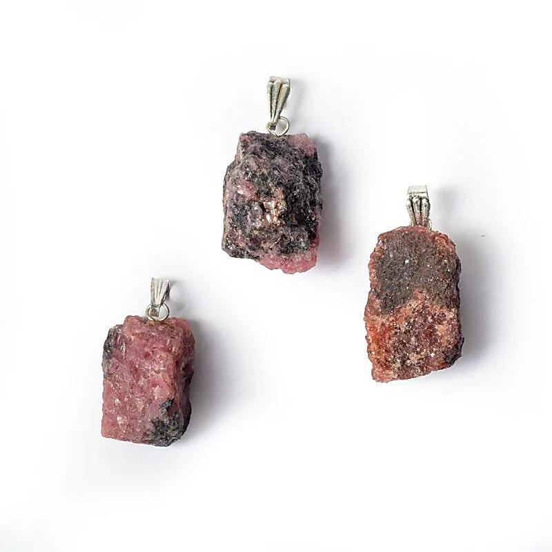 CIONDOLO IN RODONITE GREZZA - Amore verso se stessi, equilibrio emotivo e perdono
