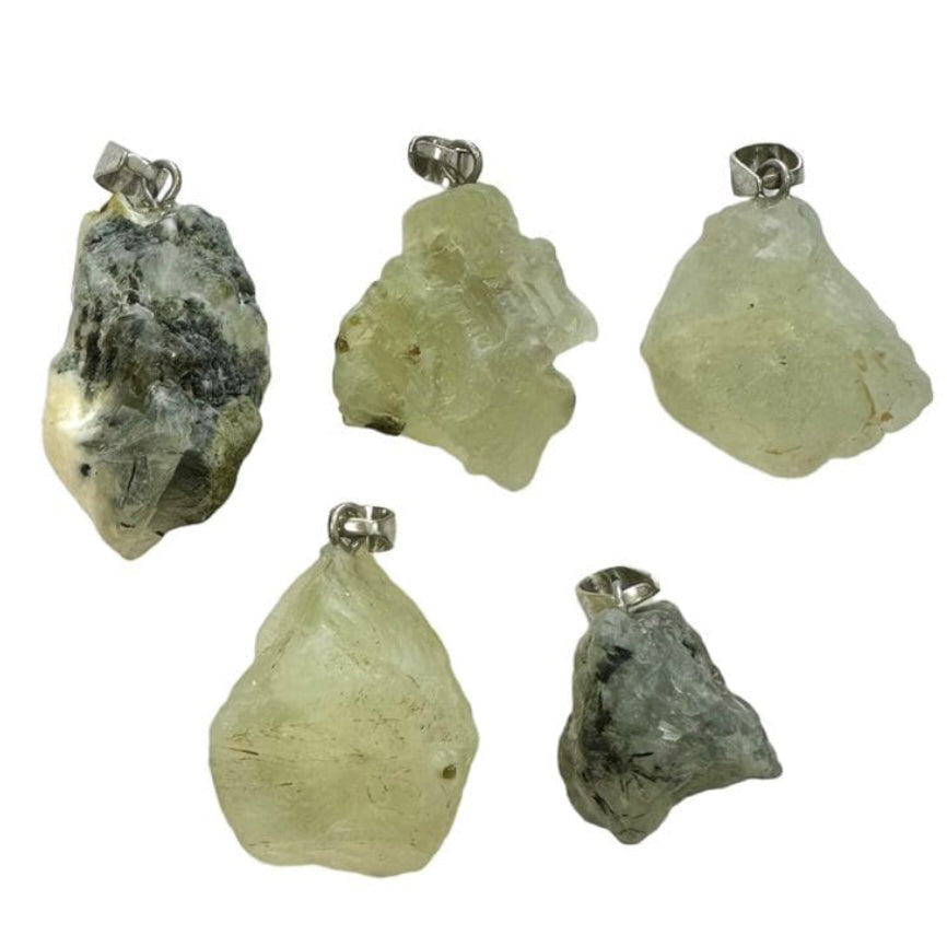 CIONDOLO IN PREHNITE - Serenità, intuizione e armonia interiore | Scopri su Clorophilla Shop