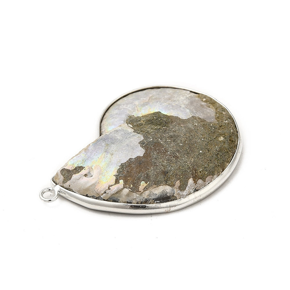 Necklace with downtown pendant - energy fossil