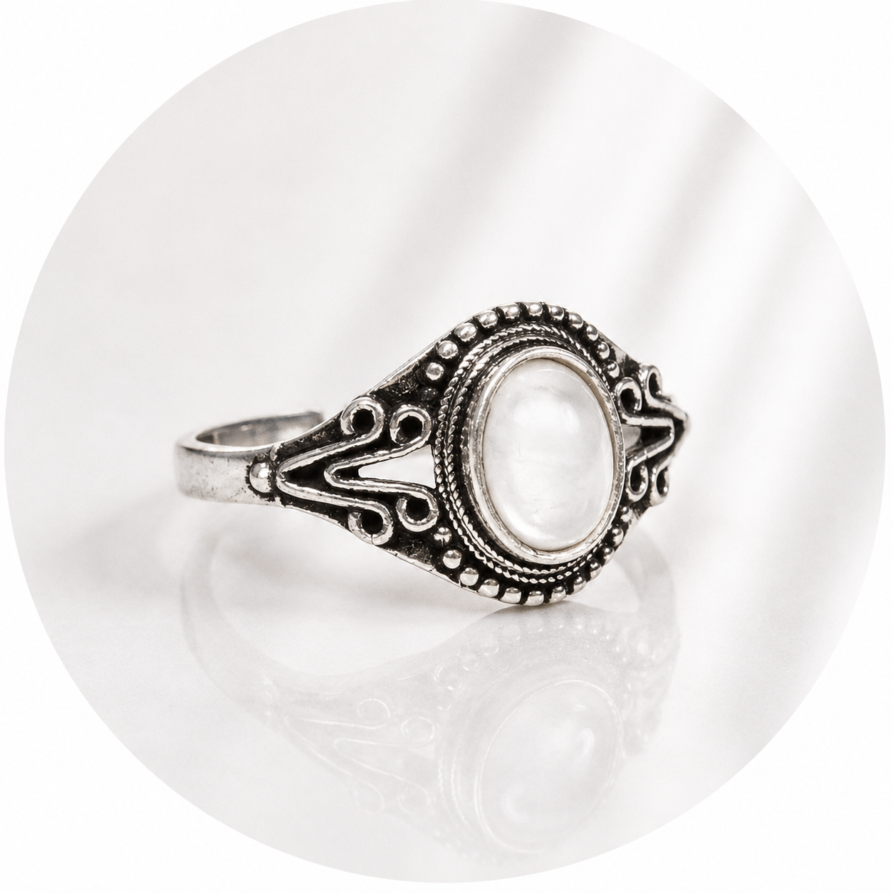 Brass ring with rocca crystal without nickel - adjustable
