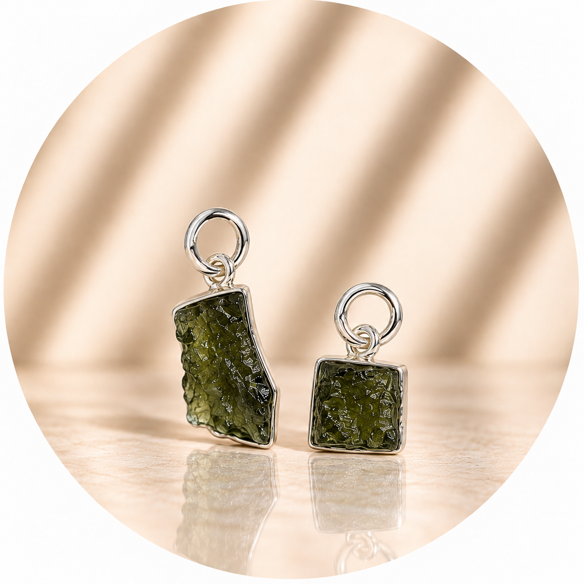 CIONDOLO MOLDAVITE NATURALE IN ARGENTO 925 -  Cambiamento e trasformazione