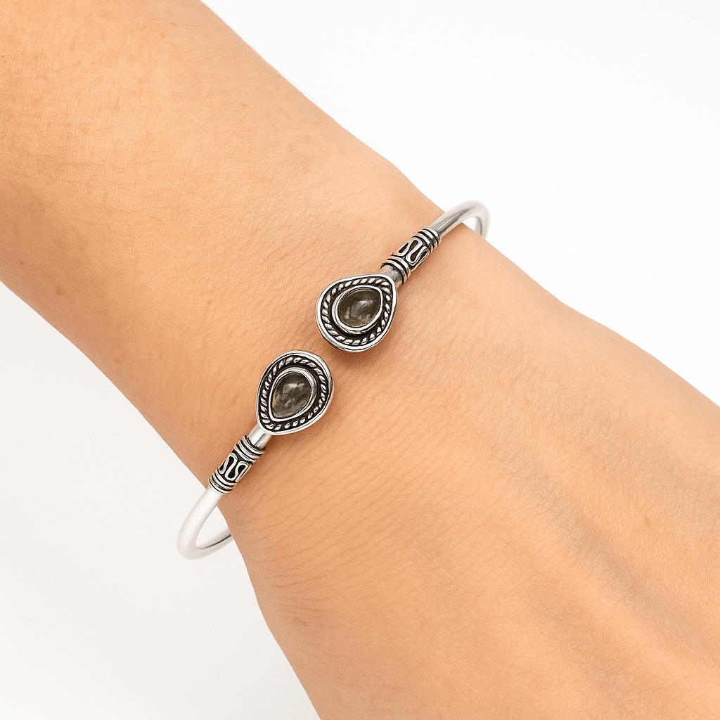 BRACCIALE RIGIDO CON LABRADORITE - Protezione e trasformazione - Clorophilla Shop