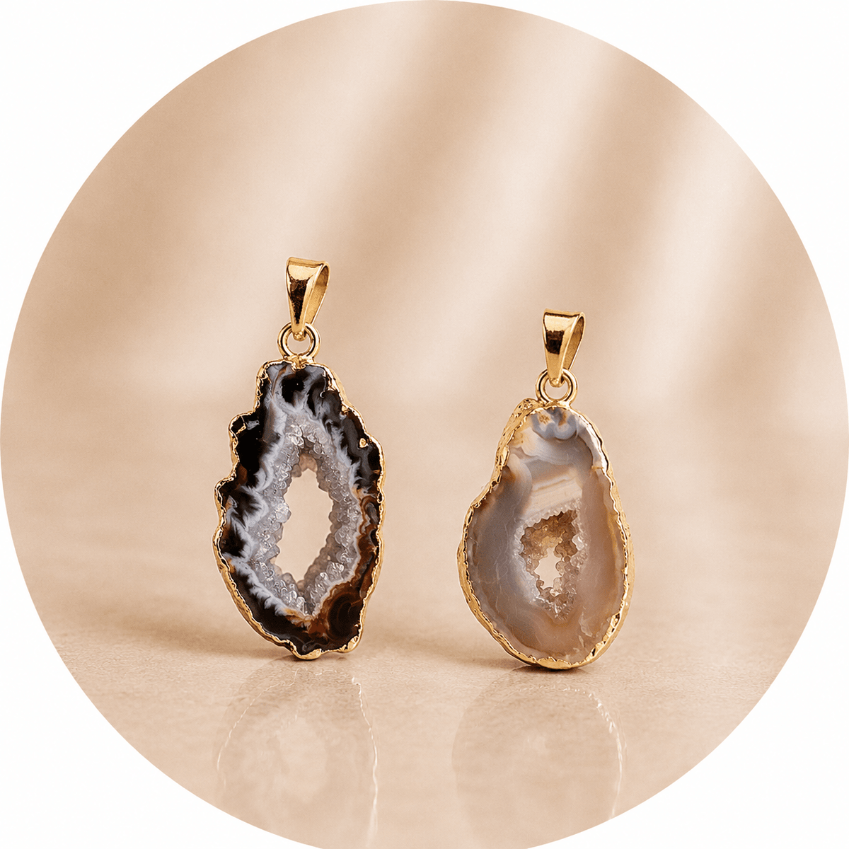 CIONDOLO FETTA GEODE DI AGATA LAMINA ORO - Armonia, benessere e positività - Clorophilla Shop
