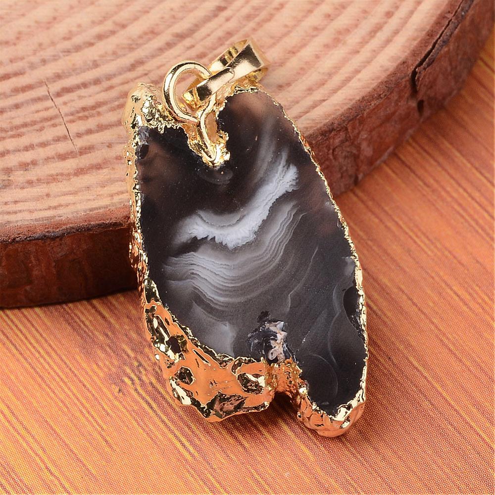 CIONDOLO FETTA GEODE DI AGATA LAMINA ORO - Armonia, benessere e positività - Clorophilla Shop