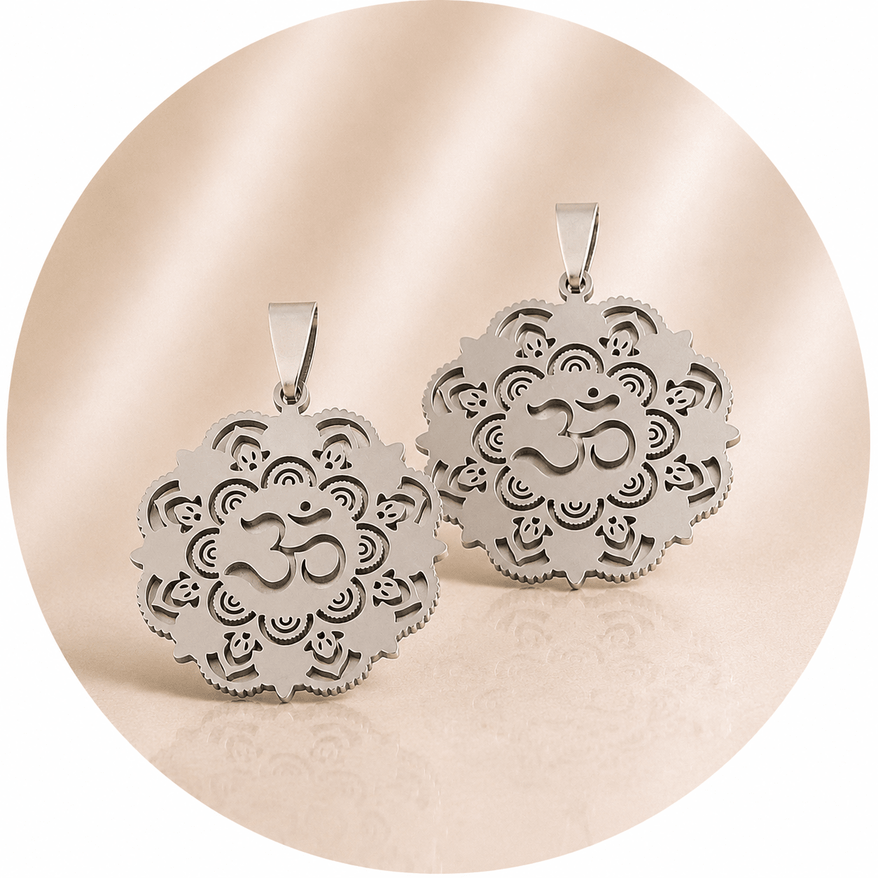 CIONDOLO FIORE OHM IN ACCIAIO INOX - Energia universale - Clorophilla Shop
