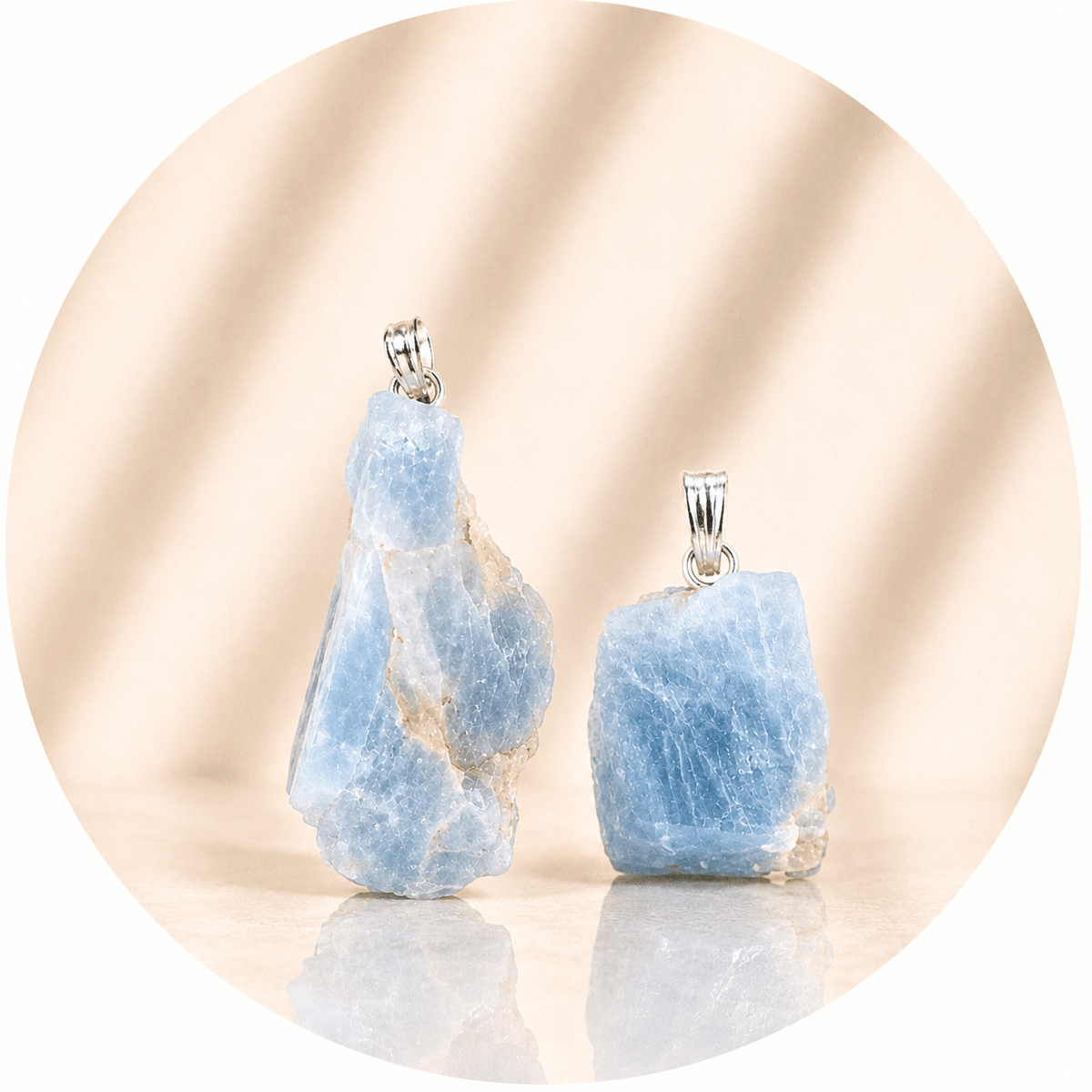 CIONDOLO IN CALCITE BLU GREZZA - Calma, comunicazione e serenità interiore - Clorophilla Shop