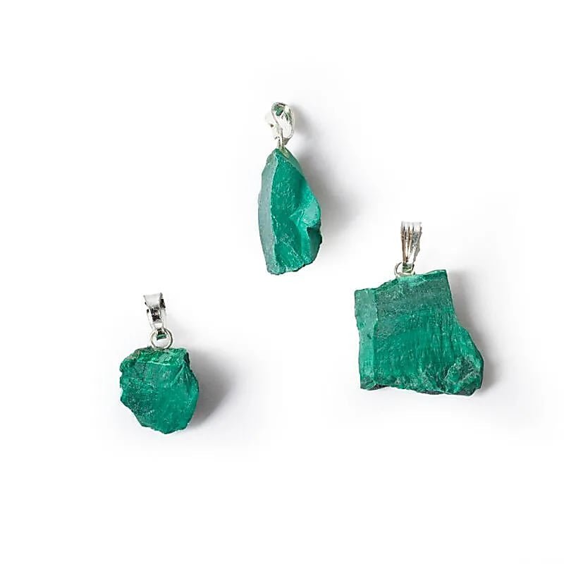 CIONDOLO IN MALACHITE GREZZA - Trasformazione, protezione e crescita personale - Clorophilla Shop