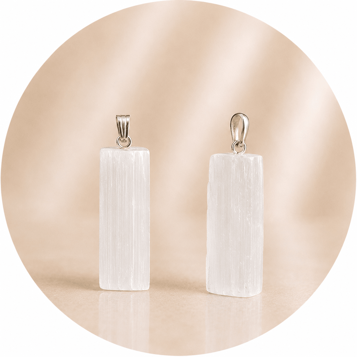 CIONDOLO IN SELENITE GREZZA - Purificazione, pace interiore e armonia - Clorophilla Shop