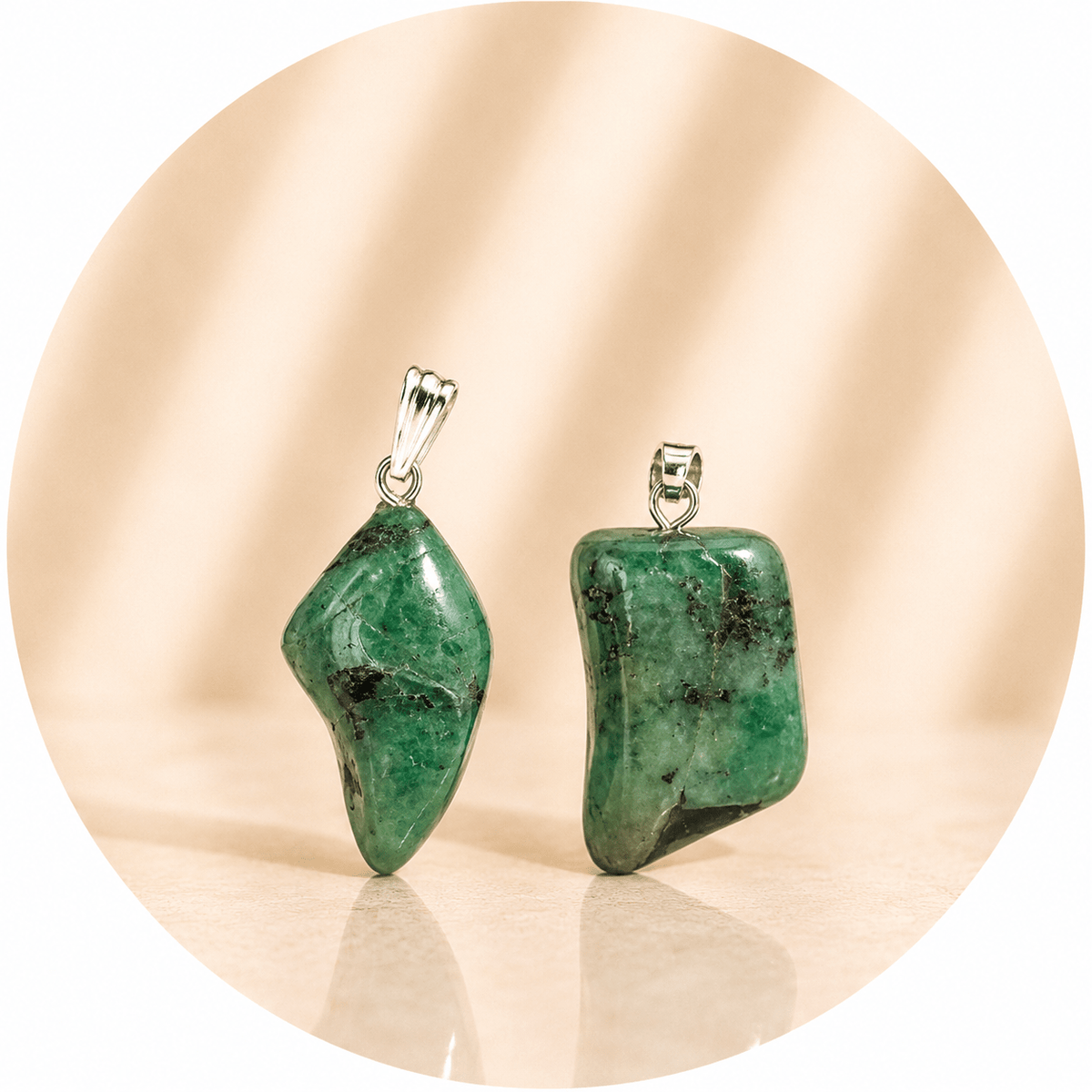 CIONDOLO IN SMERALDO BURATTATO - Amore, armonia e rinascita - Clorophilla Shop