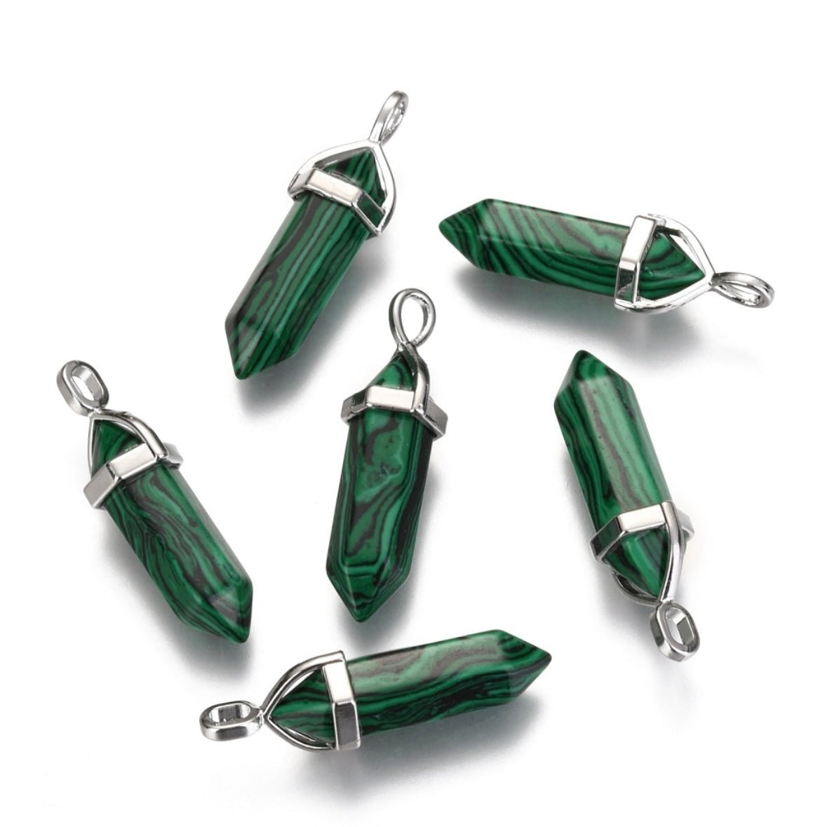 CIONDOLO PRISMA IN MALACHITE SINTETICA - Trasformazione, protezione e crescita personale - Clorophilla Shop