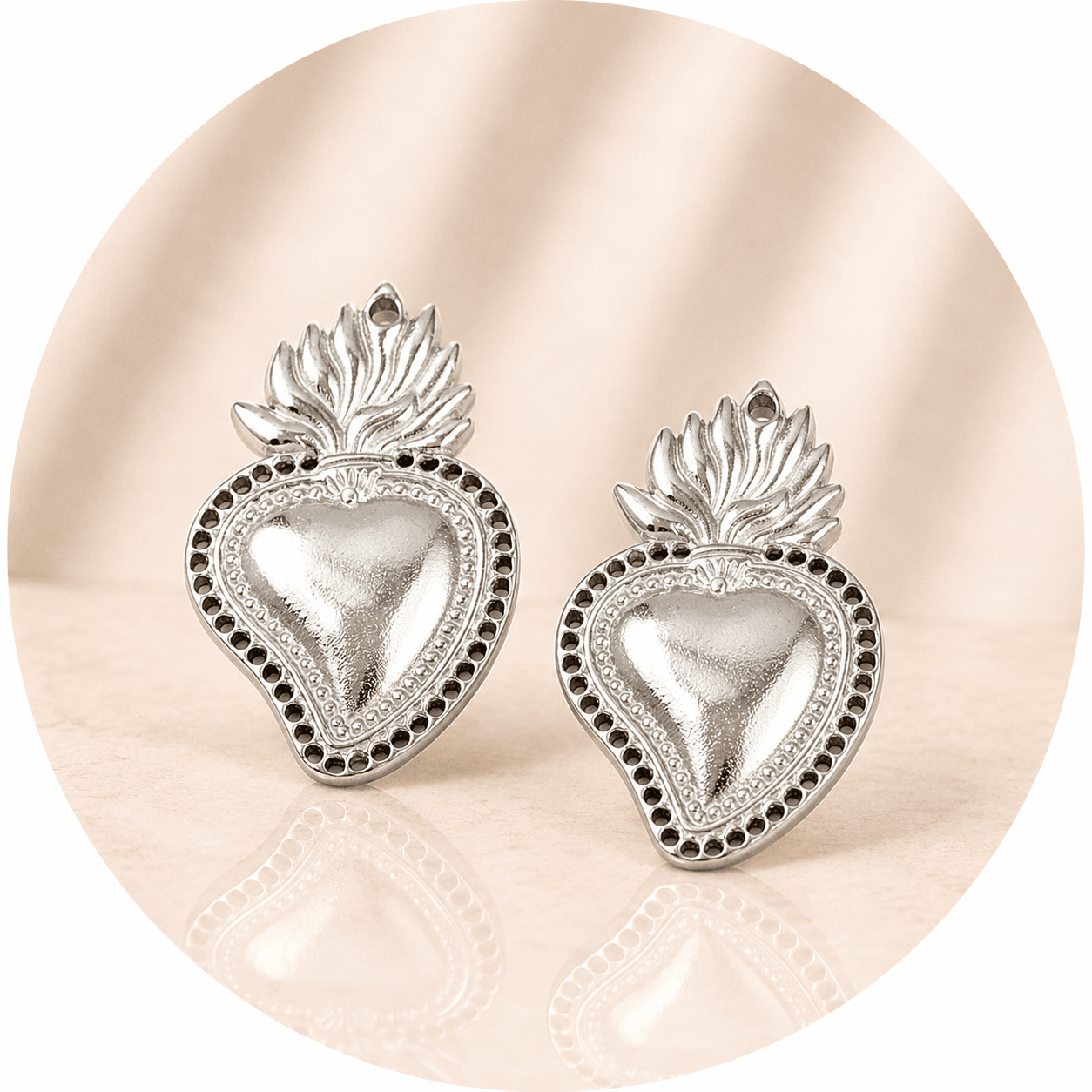 CIONDOLO SACRO CUORE IN ACCIAIO INOX - Amore, protezione e forza interiore - Clorophilla Shop