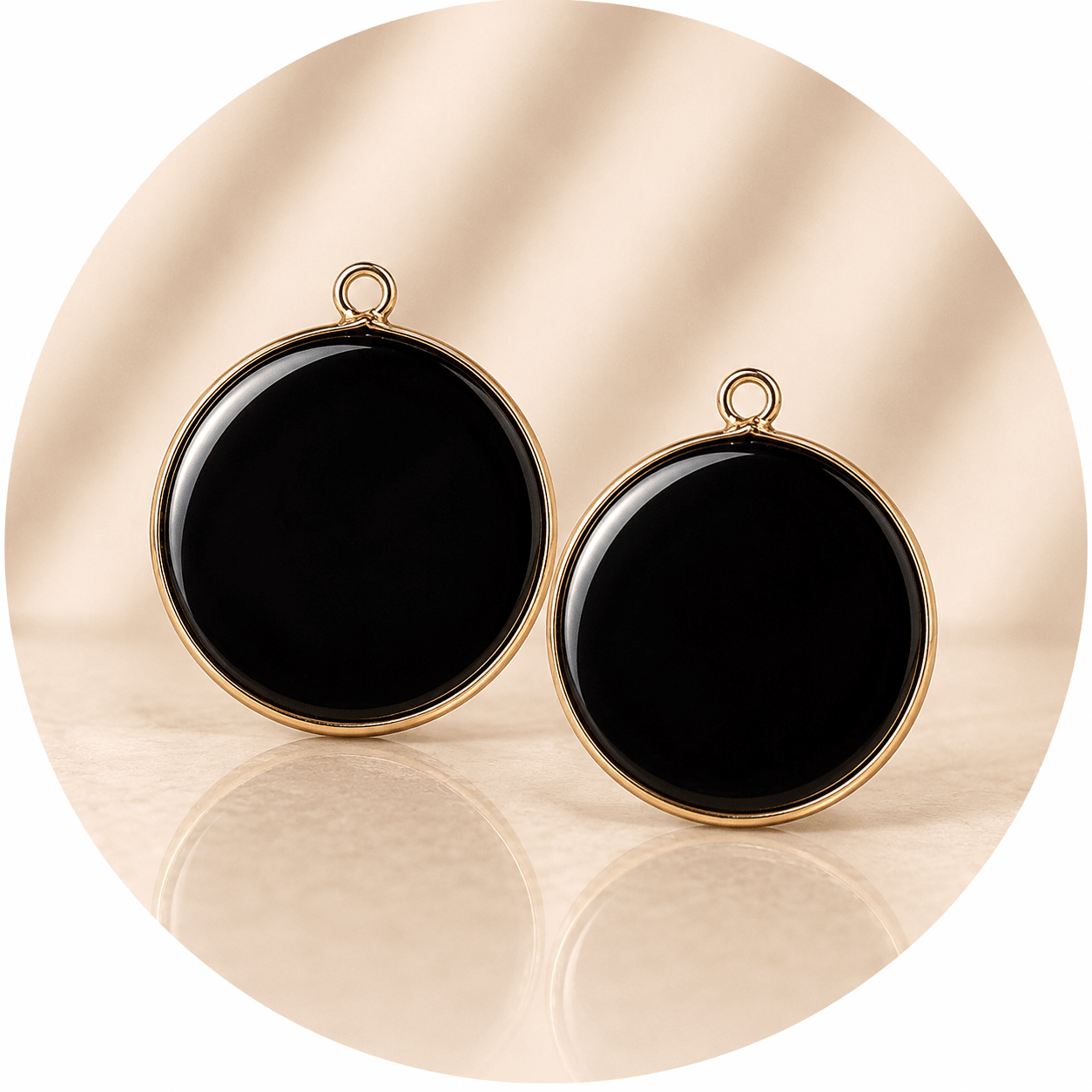 CIONDOLO SPECCHIO DELLA STREGA IN OSSIDIANA NERA CON CORNICE ORO - Introspezione e protezione - Clorophilla Shop