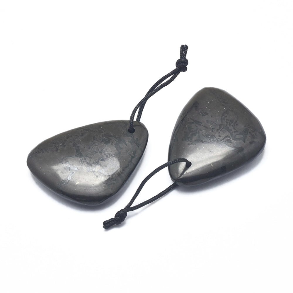 CIONDOLO TRIANGOLO IN SHUNGITE - Protezione, radicamento e purificazione - Clorophilla Shop