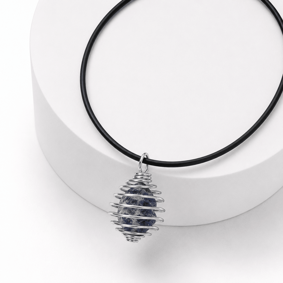 COLLANA GABBIETTA CON SODALITE - Chiarezza mentale, comunicazione e intuizione - Clorophilla Shop
