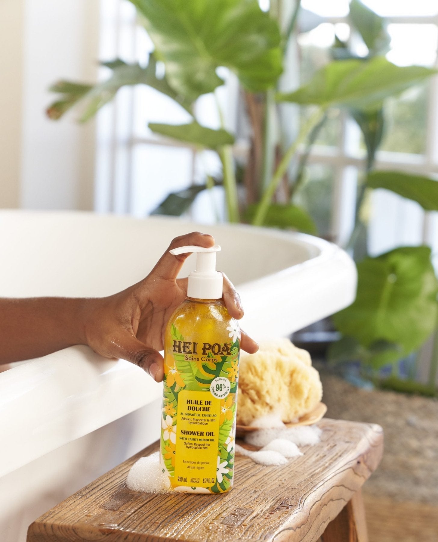 HEI POA HUILE DE DOUCHE AU MONOÏ DE TAHITI - Olio doccia viso e corpo - Clorophilla Shop