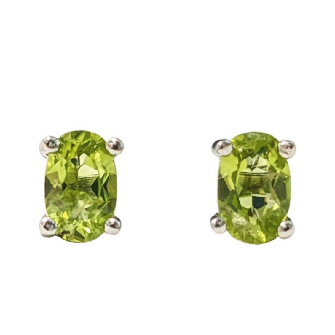 Orecchini solitario con Peridoto in rame bianco - Clorophilla Shop