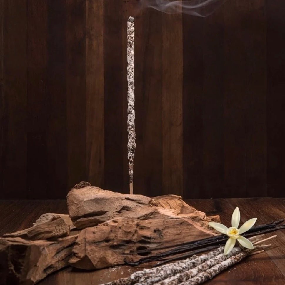 SAGRADA MADRE INCENSO LINEA PALO SANTO - Palo santo e Vaniglia - Clorophilla Shop