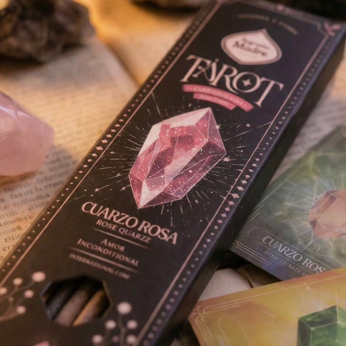 SAGRADA MADRE TAROT GEMAS - Quarzo rosa - Clorophilla Shop